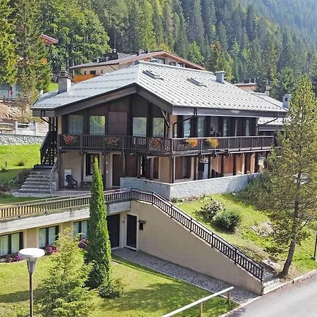 Spinale Casa In Centro, Arrivi Con Gli Sci! Sanificazione A Vapore Madonna di Campiglio