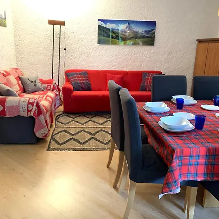 Spinale Casa In Centro, Arrivi Con Gli Sci! Sanificazione A Vapore Madonna di Campiglio